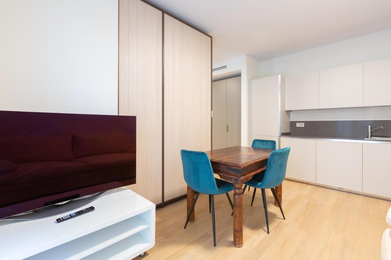 Апартаменти Cozy Flat With Parking Мілан Екстер'єр фото